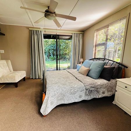 Moonriver Cottage, Prime Lagoon Views & Solar Power Knysna Dış mekan fotoğraf